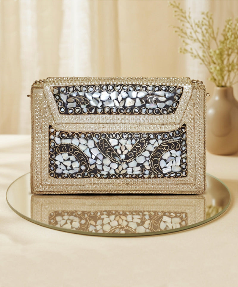Bohemia Metal Envelope Clutch | Golden