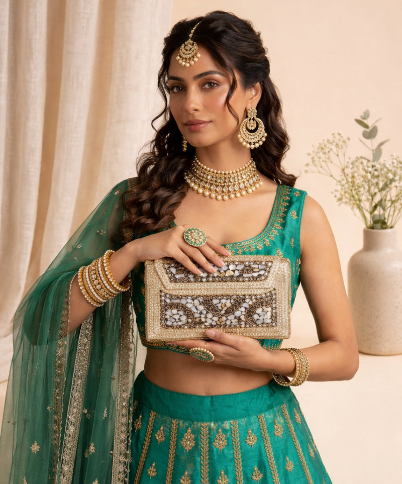 Bohemia Metal Envelope Clutch | Golden