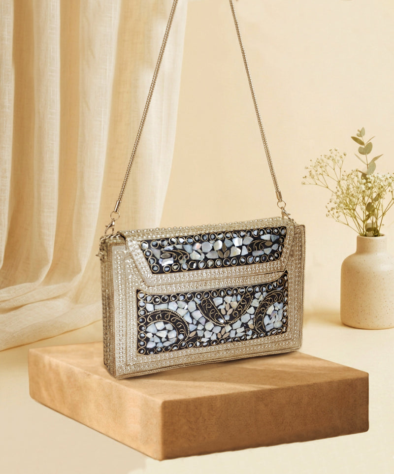 Bohemia Metal Envelope Clutch | Golden