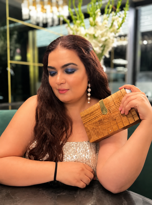 @thebridediaries