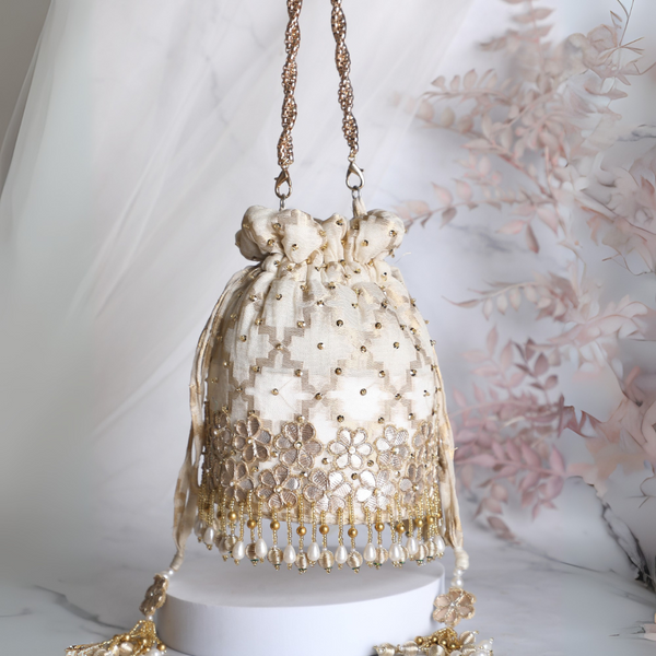 Kashi Ivory Potli