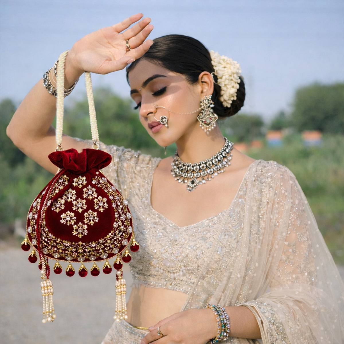 Leela Potli | Maroon