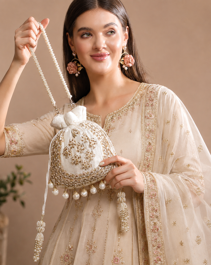 Leela Potli | Off White