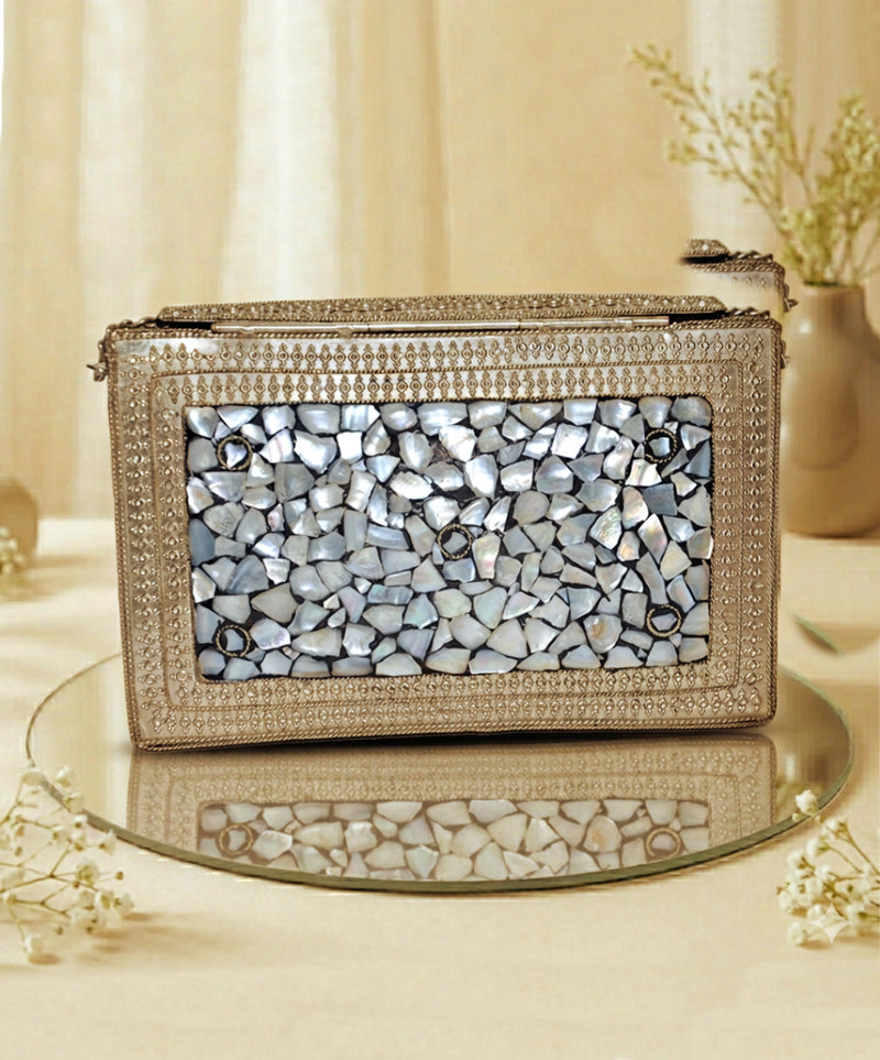 Bohemia Metal Envelope Clutch | Golden