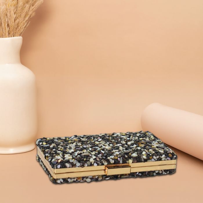 Gravel Stone Clutch | Black