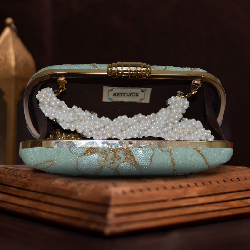 Anaya Capsule Mint Clutch