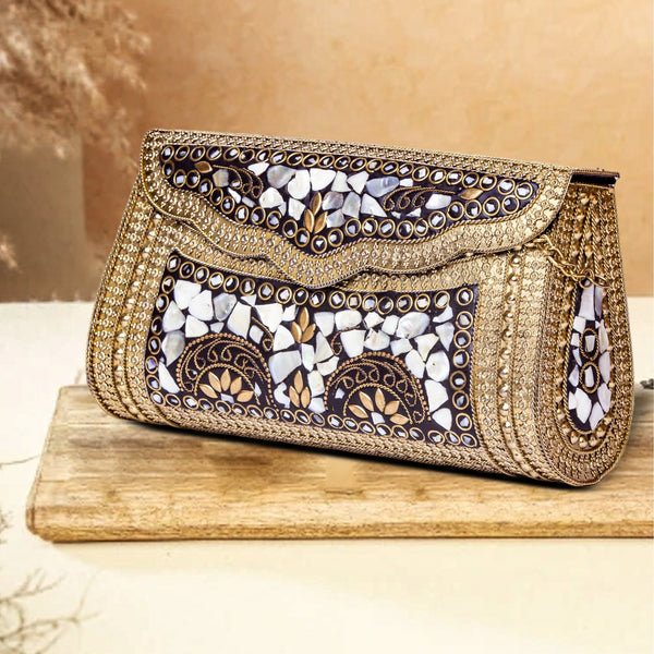 Pebble Metallic Clutch | Gold Colour - ArtFlyck